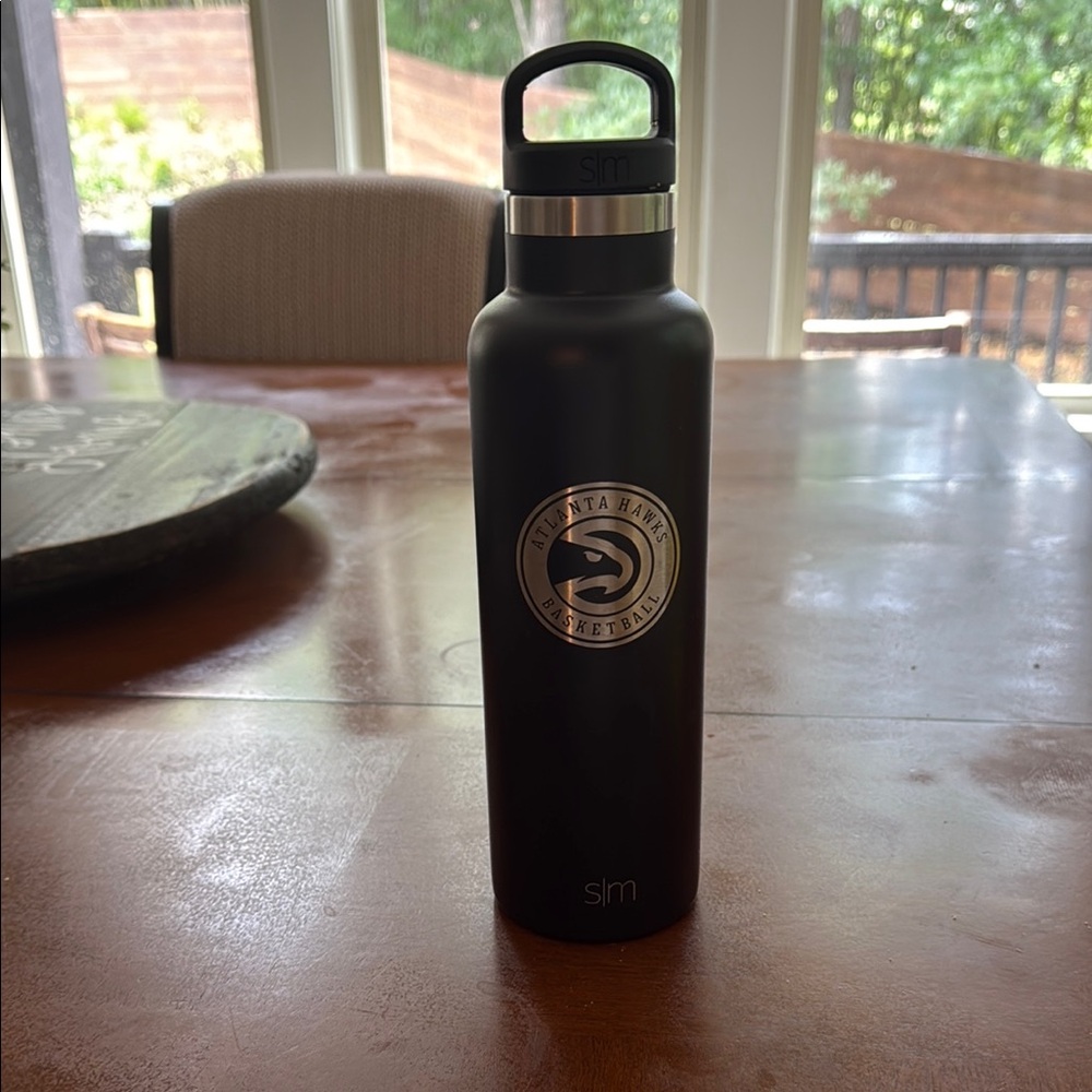 Black Stainless Steel Water Bottle - Atlanta Hawks S/M brand